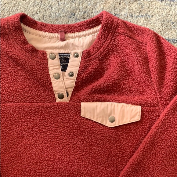 Abercrombie & Fitch Sweater - Picture 4 of 5